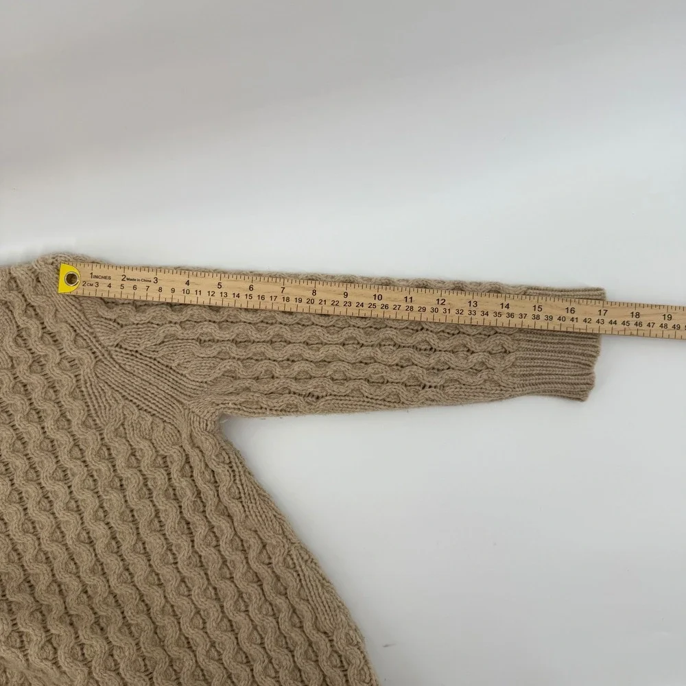 J Crew‎ Cable Knit Womens Merino 100% Wool Sweater Tan Crew Neck Small